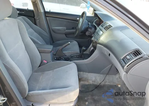 2004 Honda Accord 2.4 Lx z USA, uszkodzony, nr VIN 3HGCM56384G704269